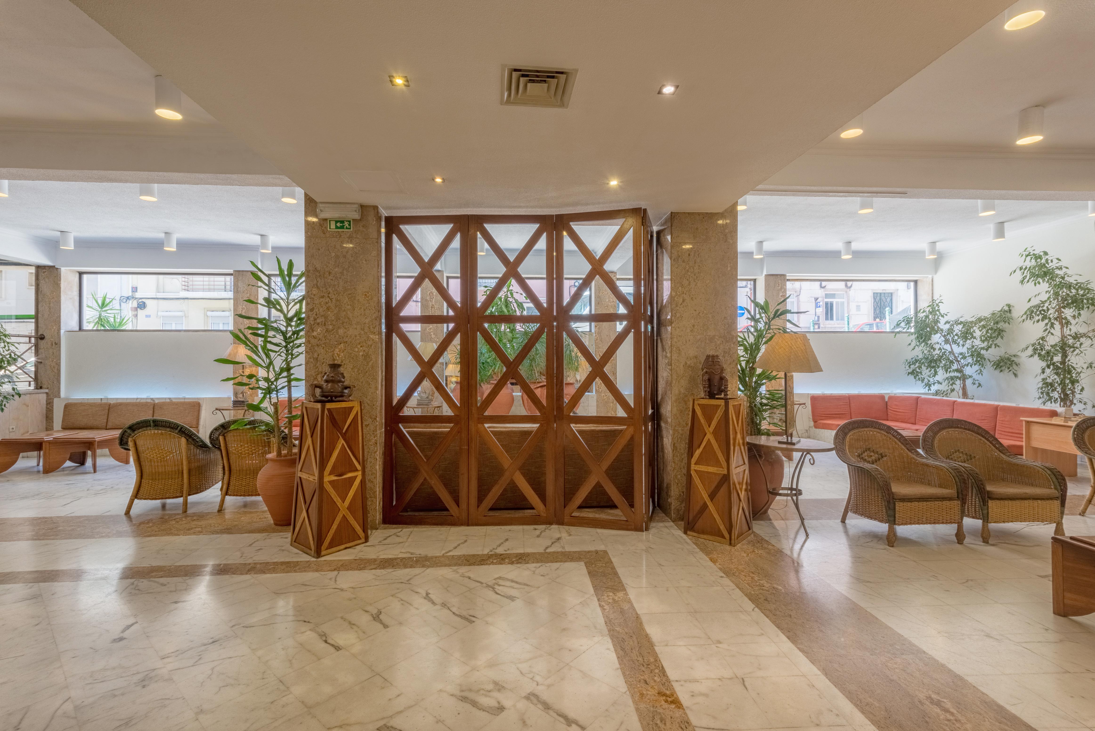 Holiday Inn Express & Suites Lisbon - Principe Real By Ihg Exteriör bild