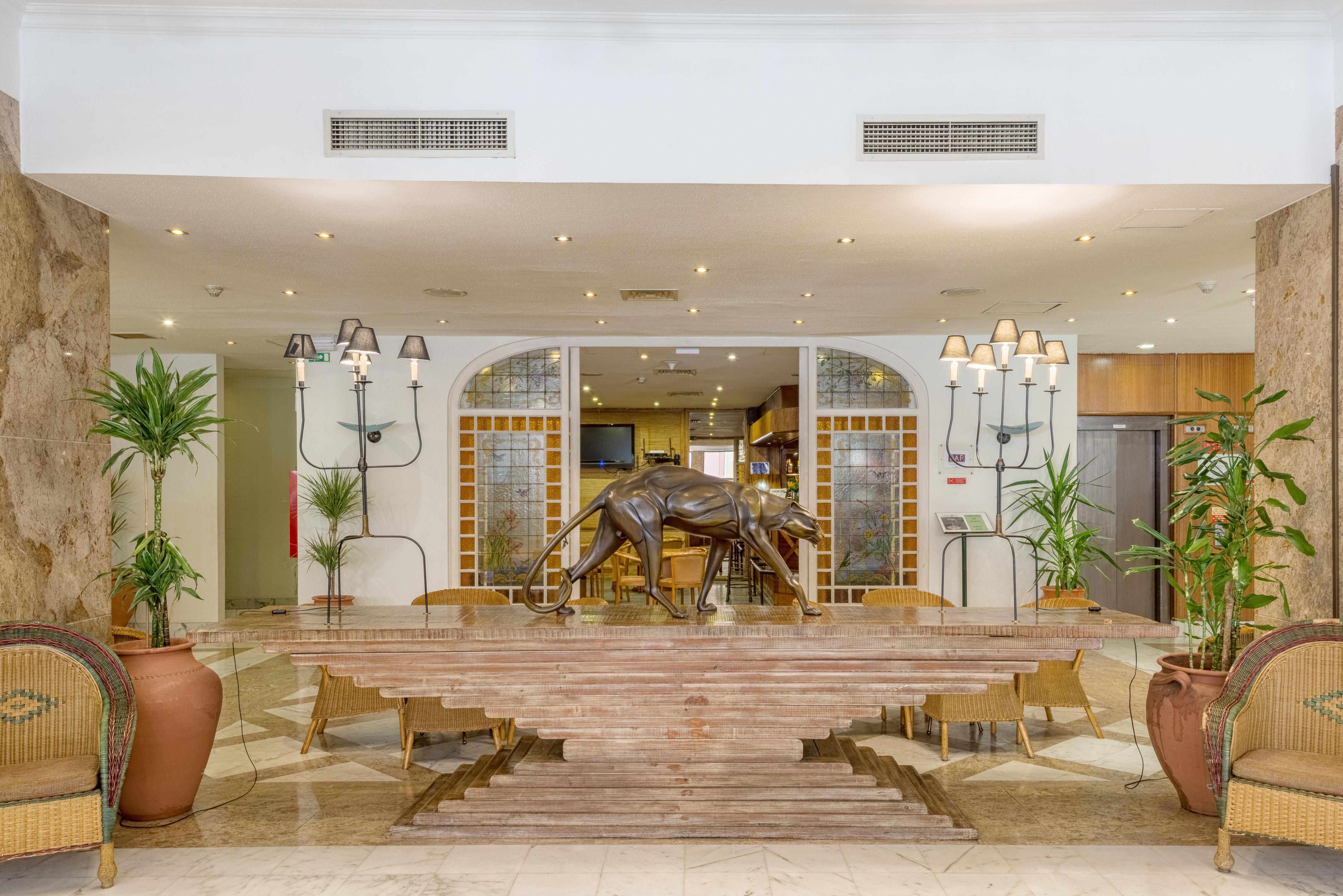 Holiday Inn Express & Suites Lisbon - Principe Real By Ihg Exteriör bild